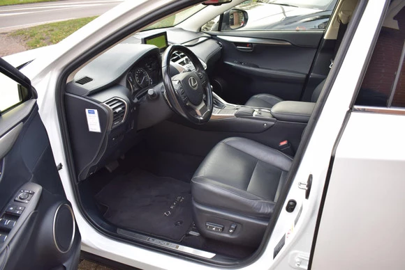 Lexus NX - Afbeelding 12 van 30