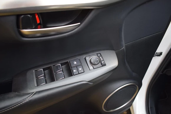 Lexus NX - Afbeelding 19 van 30