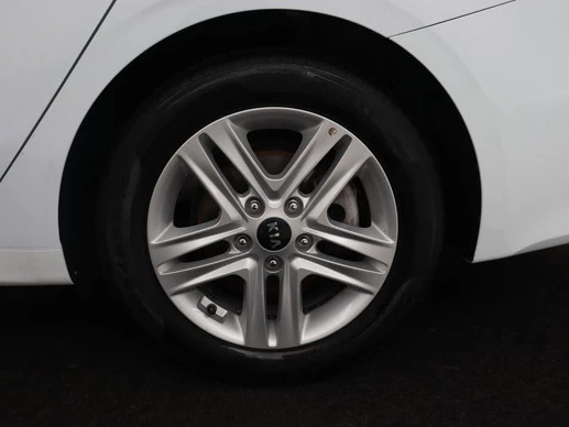 Kia Ceed - Afbeelding 26 van 30