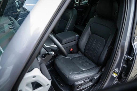 Land Rover Defender - Afbeelding 8 van 29