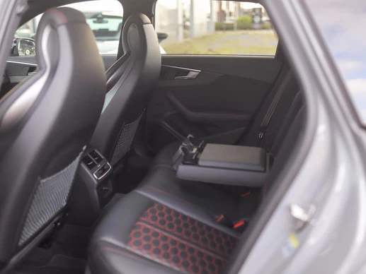 Audi RS4 - Afbeelding 27 van 30