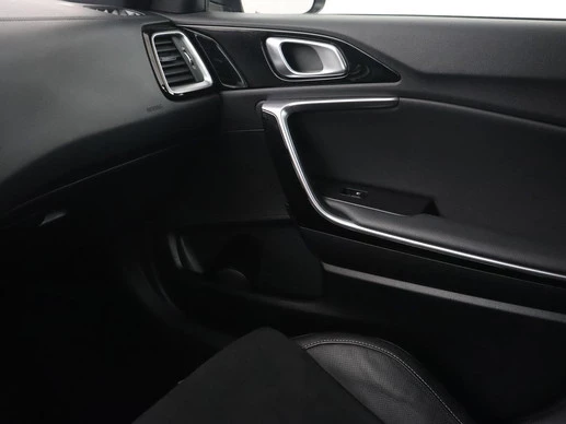 Kia Ceed - Afbeelding 21 van 30