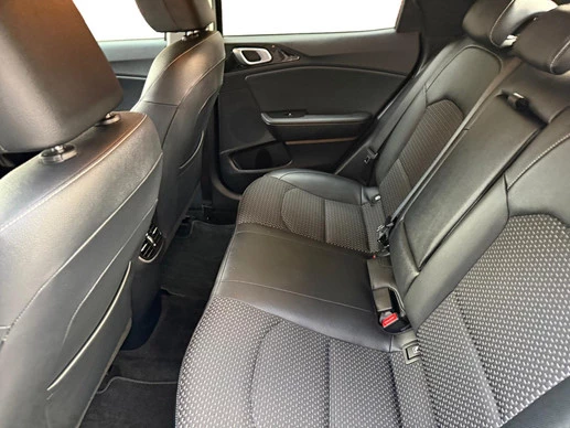 Kia XCeed - Afbeelding 10 van 27