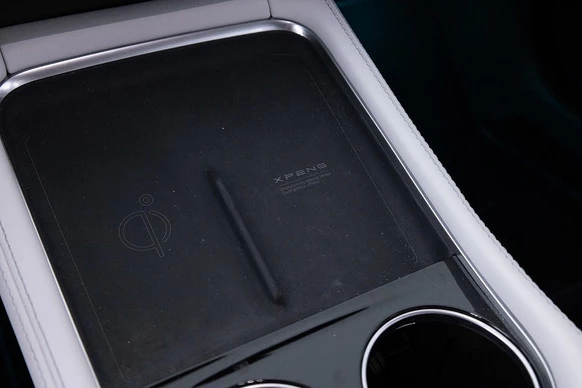 XPENG P7 - Afbeelding 28 van 30