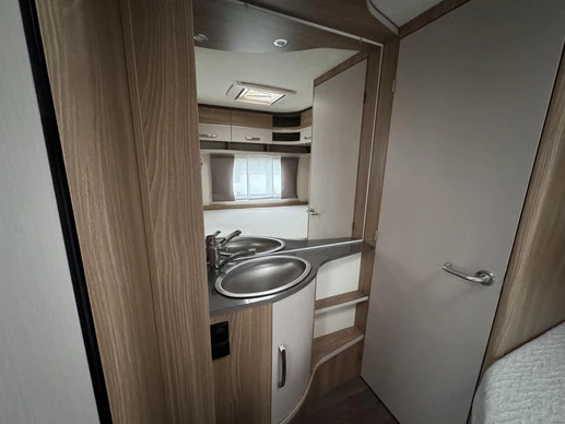 Bürstner PREMIO S-LINE 460 - Afbeelding 20 van 25