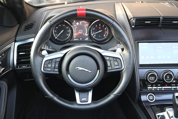 Jaguar F-Type - Afbeelding 18 van 28