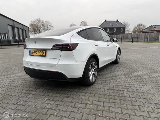 Tesla Model Y - Afbeelding 6 van 19