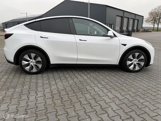 Tesla Model Y - Afbeelding 7 van 19