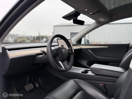 Tesla Model Y - Afbeelding 10 van 19