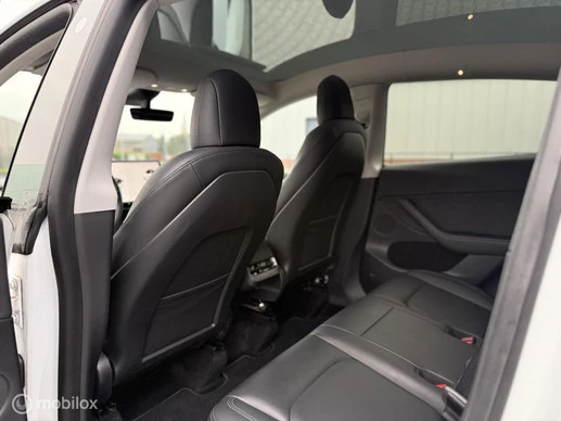 Tesla Model Y - Afbeelding 13 van 19