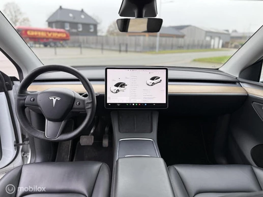 Tesla Model Y - Afbeelding 14 van 19