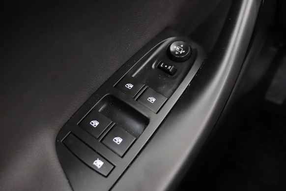 Opel Astra - Afbeelding 18 van 30