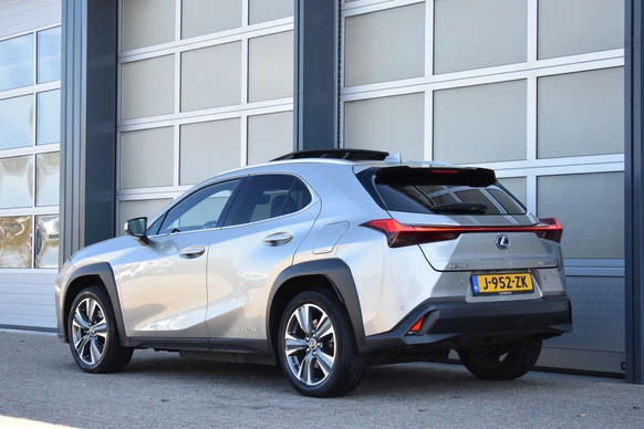 Lexus UX - Afbeelding 2 van 28