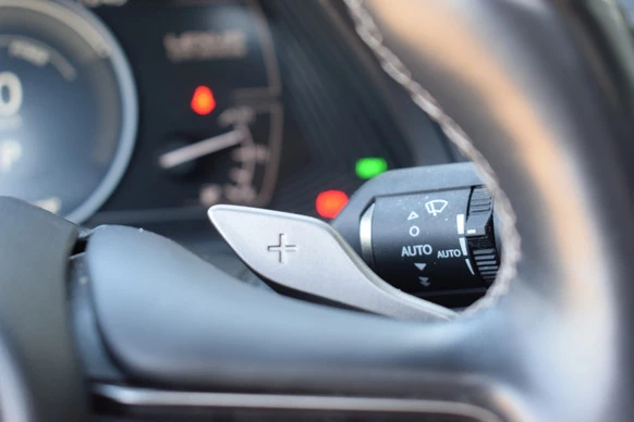 Lexus UX - Afbeelding 14 van 28