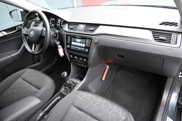 Škoda Rapid - Afbeelding 11 van 30