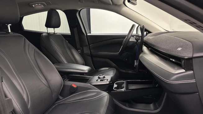 Ford Mustang Mach-E - Afbeelding 4 van 30