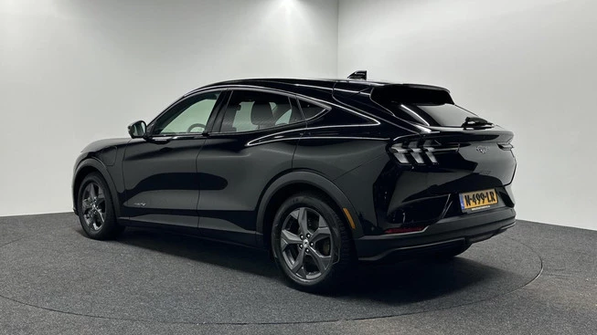 Ford Mustang Mach-E - Afbeelding 12 van 30