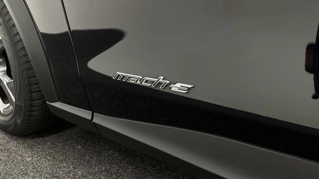 Ford Mustang Mach-E - Afbeelding 24 van 30