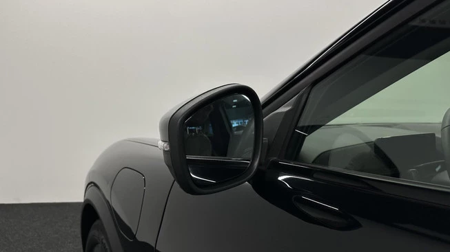 Ford Mustang Mach-E - Afbeelding 25 van 30