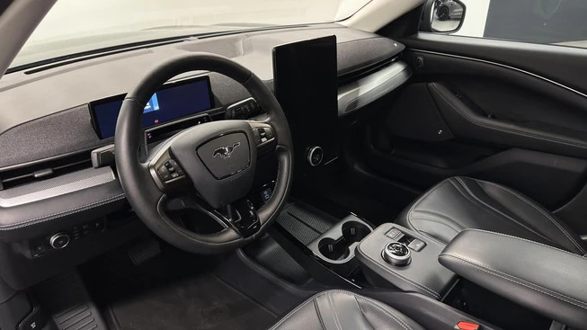 Ford Mustang Mach-E - Afbeelding 26 van 30