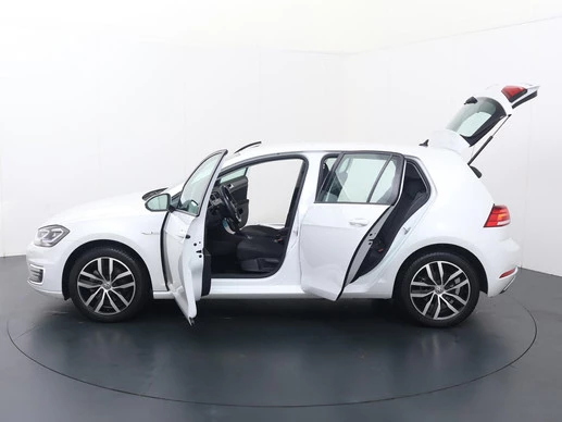 Volkswagen e-Golf - Afbeelding 29 van 30