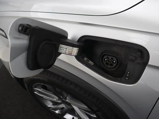 Volkswagen Tiguan - Afbeelding 18 van 30