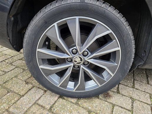 Škoda Rapid - Afbeelding 7 van 30