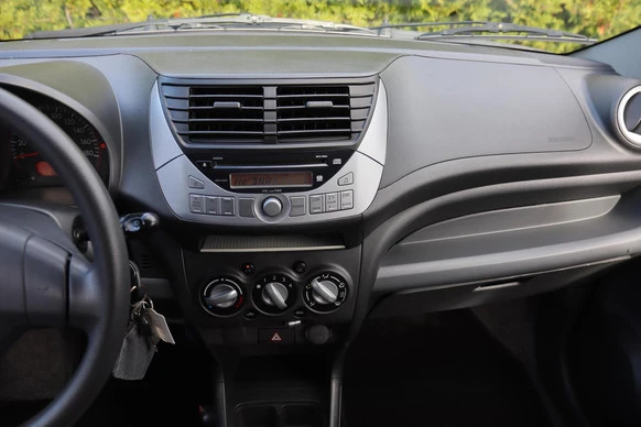 Suzuki Alto - Afbeelding 13 van 30