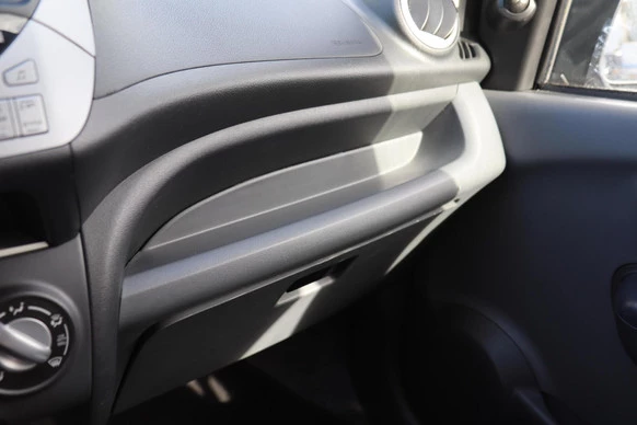 Suzuki Alto - Afbeelding 27 van 30