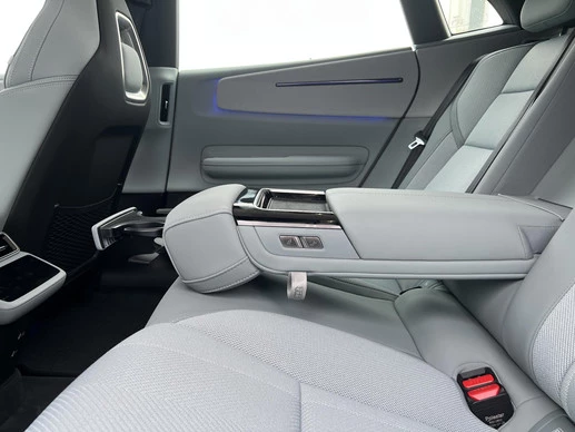 Polestar 4 - Afbeelding 13 van 22