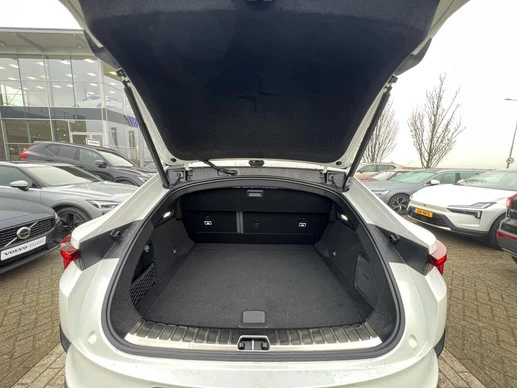 Polestar 4 - Afbeelding 17 van 22