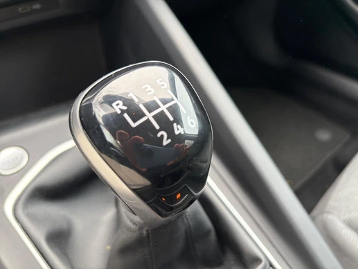 Volkswagen Golf - Afbeelding 24 van 29