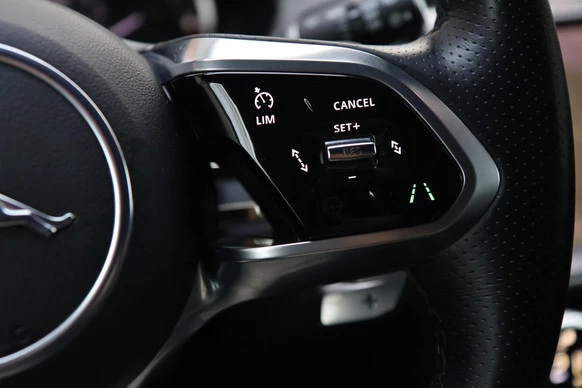 Jaguar E-PACE - Afbeelding 12 van 23