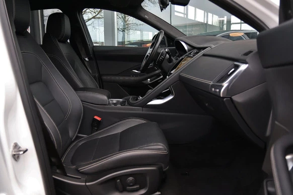 Jaguar E-PACE - Afbeelding 15 van 23