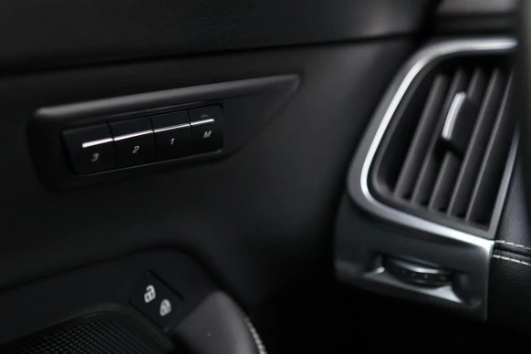 Jaguar E-PACE - Afbeelding 17 van 23