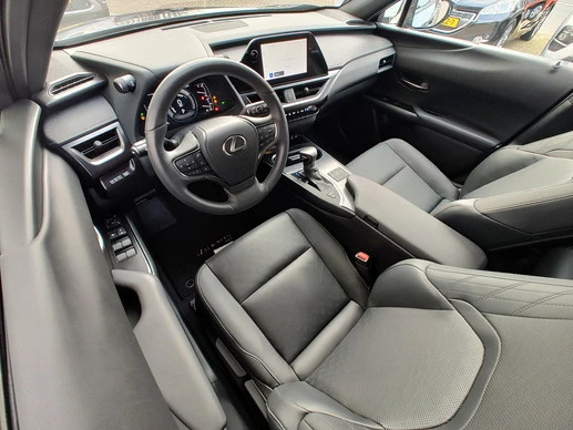 Lexus UX - Afbeelding 14 van 30
