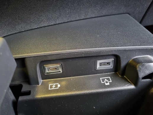 Peugeot e-3008 - Afbeelding 29 van 30