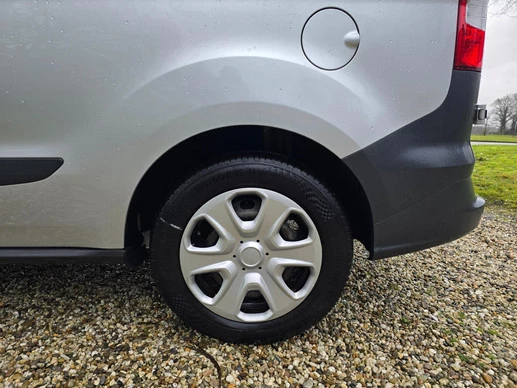 Ford Transit Courier - Afbeelding 22 van 30