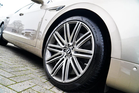 Bentley Flying Spur - Afbeelding 15 van 30