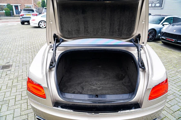 Bentley Flying Spur - Afbeelding 22 van 30