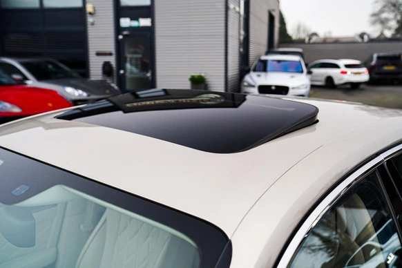 Bentley Flying Spur - Afbeelding 25 van 30