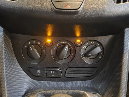 Ford Transit Connect - Afbeelding 25 van 29