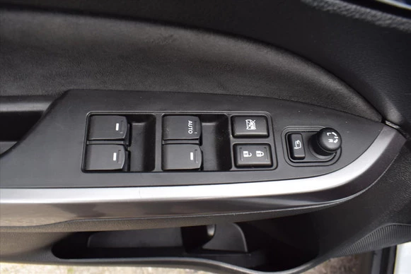Suzuki Vitara - Afbeelding 23 van 30