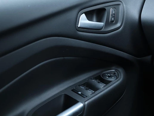 Ford Kuga - Afbeelding 19 van 24