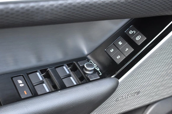 Land Rover Range Rover Velar - Afbeelding 17 van 30