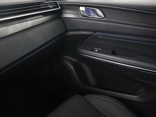 Lynk & Co 01 - Afbeelding 23 van 30