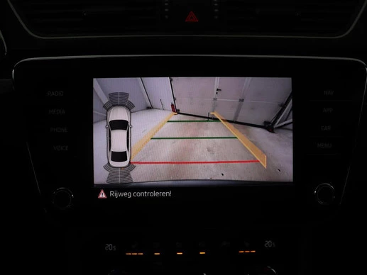 Škoda Superb - Afbeelding 12 van 30