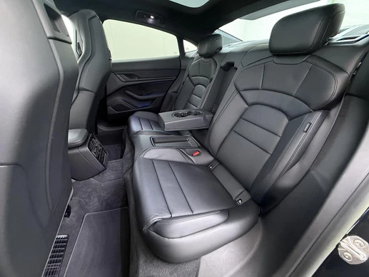 Porsche Taycan - Afbeelding 22 van 30