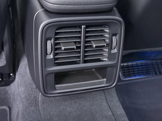 Porsche Taycan - Afbeelding 23 van 30