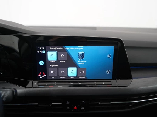 Volkswagen Golf - Afbeelding 21 van 30